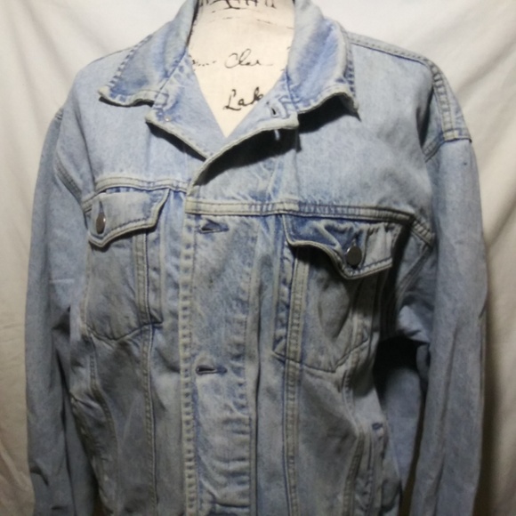 GAP Other - Gap Men stonewashes denim jacket